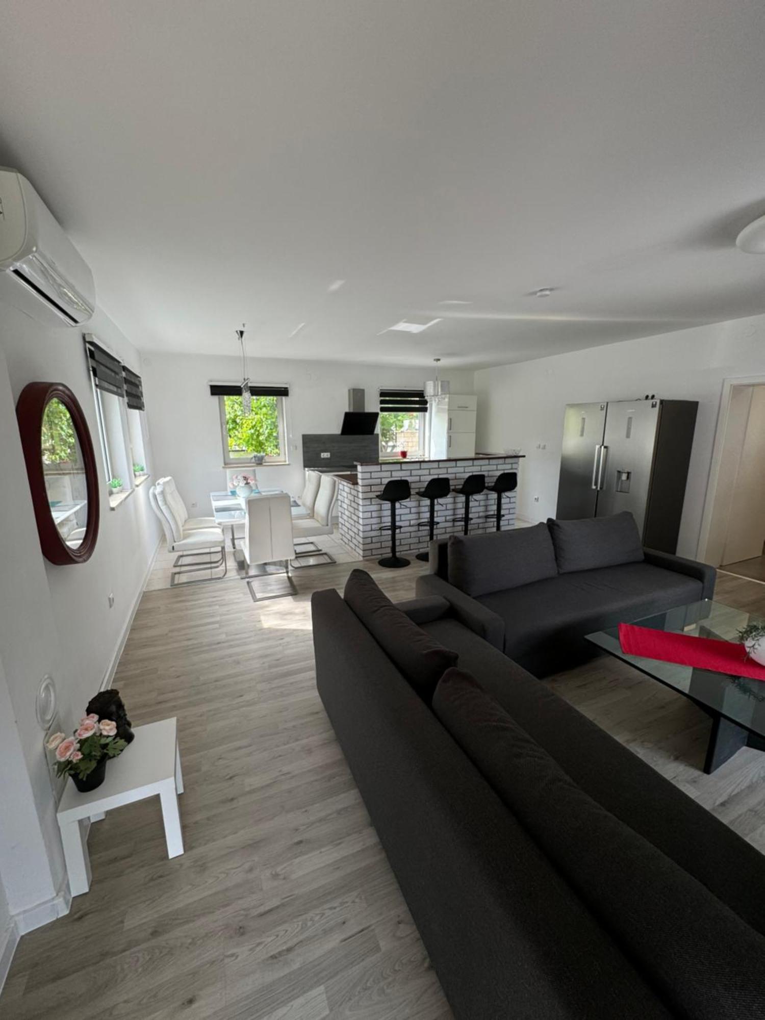 Enna Apartment A Meerblick Perfect Location Medulin Exteriör bild